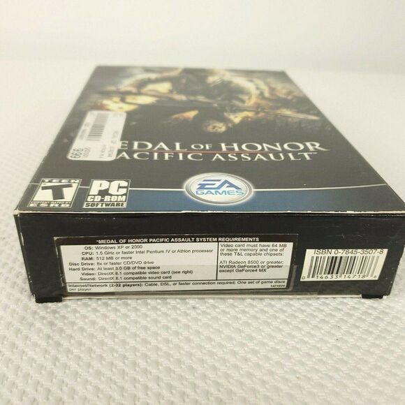 Medal of Honor Pacific Assault PC EA Games 2004 CD - Picture 2 of 7